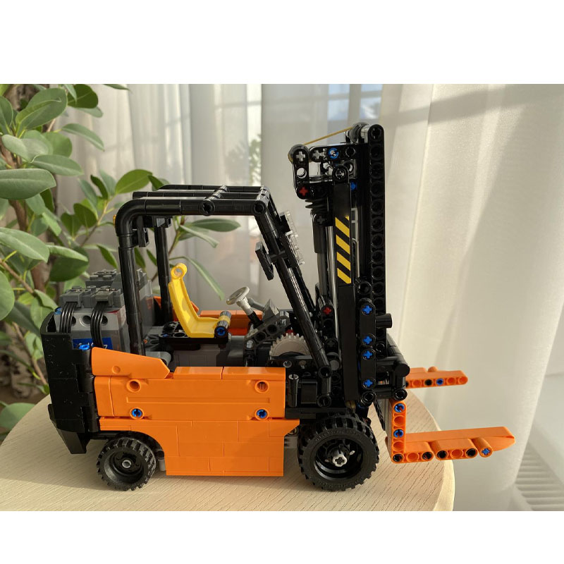 Farming Agriculture Model - MOC-78013 Ferngesteuerter Landwirtschaftlicher Gabelstapler Bausatz-Modell mit